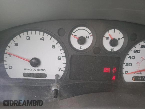 2006 Ford Ranger STX z VIN 1FTYR44U96PA91928, wystawiony jako Copart lot #41650915 z przebiegiem 271 281 mil mil oraz Czysty tytuł • Clean title. Historia ofert i sprzedaży dostępna na DreamBid. Obrazek 9.