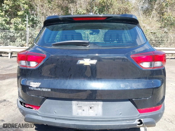 2021 Chevrolet TrailBlazer LS with VIN KL79MMS25MB117288, listed as a IAAI auction lot 41722401 with 39,046 mi miles. Bid and sale history available at carsss.com. Image 16.