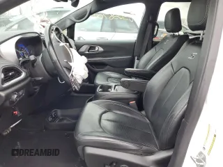 2021 Chrysler Pacifica Touring L with VIN 2C4RC3BG3MR525690, listed as a Copart auction lot 83658704 with 51,389 mi miles and Salvage title. Bid and sale history available at DreamBid. Image 7.