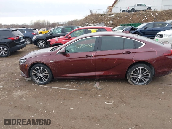2018 Buick Regal Essence с VIN W04GP6SX2J1137227, выставлен на аукционе IAAI как лот 41657402 с пробегом 68 371 миль миль и . История ставок и продаж доступна на DreamBid. Изображение 14.