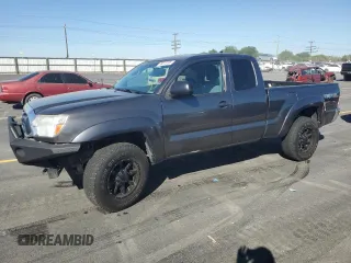 2015 Toyota Tacoma with VIN 5TFUU4EN8FX137611, listed as a Copart auction lot 59813705 with 208,880 mi miles and Salvage title. Bid and sale history available at DreamBid. Image 1.