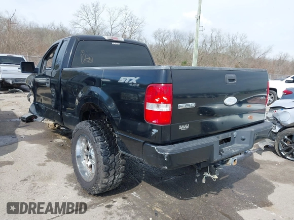 2006 Ford F-150 XL with VIN 1FTRF14W66NB37711, listed as a IAAI auction lot 41667474 with 211,205 mi miles. Bid and sale history available at carsss.com. Image 3.
