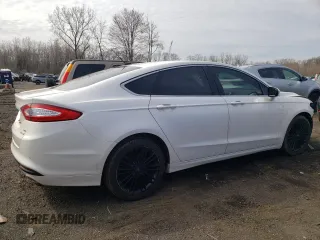 2014 Ford Fusion SE with VIN 1FA6P0HD2E5375238, listed as a Copart auction lot 52496265 with 111,476 mi miles and Salvage Title. Bid and sale history available at carsss.com. Image 3.