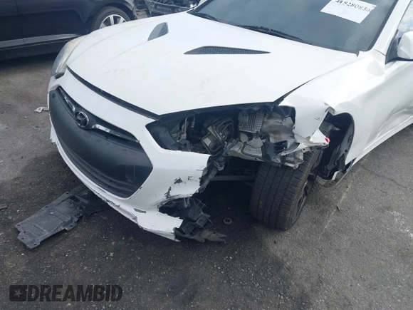 2013 Hyundai Genesis Coupe R-Spec with VIN KMHHU6KJ6DU081340, listed as a IAAI auction lot 41528083 with 73,917 mi miles and . Bid and sale history available at DreamBid. Image 6.