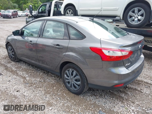 2012 Ford Focus SE with VIN 1FAHP3F29CL310052, listed as a IAAI auction lot 42671578 with 220,537 mi miles and . Bid and sale history available at DreamBid. Image 3.