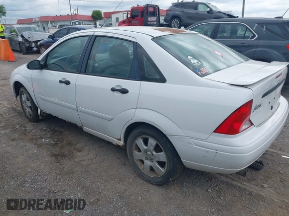 2000 Ford Focus SE with VIN 1FAFP3430YW260053, listed as a IAAI auction lot 42166070 with 114,761 mi miles and . Bid and sale history available at carsss.com. Image 3.