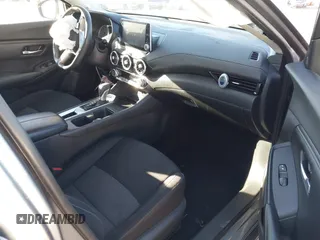 2021 Nissan Sentra SV z VIN 3N1AB8CV0MY302245, wystawiony jako IAAI lot #41670272 z przebiegiem 58 518 mil mil oraz . Historia ofert i sprzedaży dostępna na DreamBid. Obrazek 5.