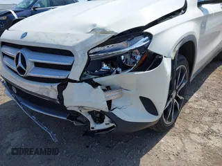 2017 Mercedes-Benz GLA 250 z VIN WDCTG4GB6HJ305946, wystawiony jako IAAI lot #42154730 z przebiegiem 120 784 mil mil oraz . Historia ofert i sprzedaży dostępna na DreamBid. Obrazek 6.