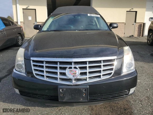2008 Cadillac DTS Professional 1SH with VIN 1GEEH00Y58U500929, listed as a Copart auction lot 77809494 with NaN miles and Clean Title. Bid and sale history available at carsss.com. Image 5.