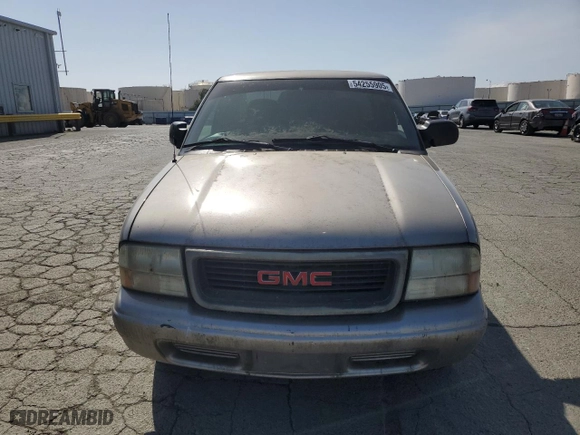 2002 GMC Sonoma SLS with VIN 1GTCS195028184355, listed as a Copart auction lot 54255905 with 218,655 mi miles and Clean Title. Bid and sale history available at carsss.com. Image 5.