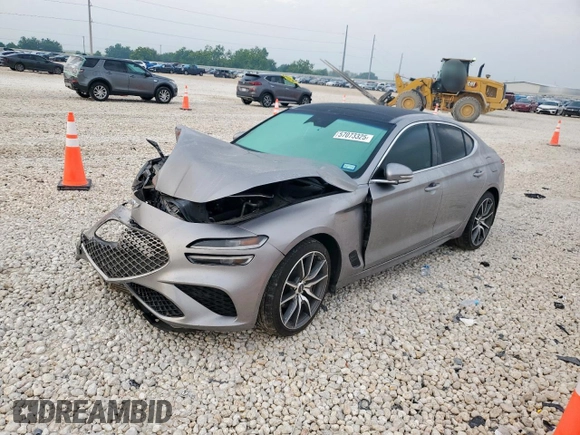2022 Genesis G70 2.0T z VIN KMTG34TA3NU091204, wystawiony jako Copart lot #57073325 z przebiegiem 62 529 mil mil oraz Szkoda całkowita • Salvage title. Historia ofert i sprzedaży dostępna na DreamBid. Obrazek 1.