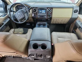 2012 Ford F-250 XL z VIN 1FT7W2BT0CEB77042, wystawiony jako Copart lot #57882195 z przebiegiem 141 574 mil mil oraz Szkoda całkowita • Salvage title. Historia ofert i sprzedaży dostępna na DreamBid. Obrazek 8.