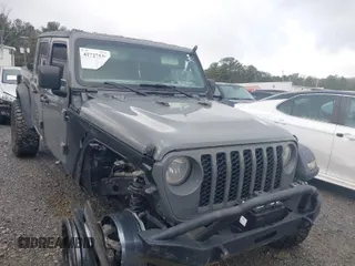 2020 Jeep Gladiator Sport S with VIN 1C6HJTAG6LL198543, listed as a IAAI auction lot 41727556 with 49,647 mi miles. Bid and sale history available at carsss.com. Image 1.