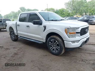 2022 Ford F-150 XL с VIN 1FTEW1EP1NKE50669, выставлен на аукционе IAAI как лот 42294888 с пробегом 77 191 миль миль и . История ставок и продаж доступна на DreamBid. Изображение 1.