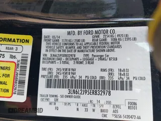2014 Lincoln MKZ with VIN 3LN6L2J95ER832978, listed as a IAAI auction lot 42150806 with 80,319 mi miles. Bid and sale history available at carsss.com. Image 9.