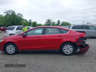 2020 Ford Fusion S с VIN 3FA6P0G77LR110627, выставлен на аукционе IAAI как лот 42269564 с пробегом 43 815 миль миль и . История ставок и продаж доступна на DreamBid. Изображение 14.
