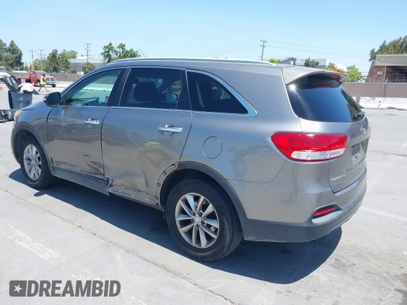 2016 Kia Sorento LX with VIN 5XYPG4A51GG077296, listed as a IAAI auction lot 42385823 with 137,076 mi miles and . Bid and sale history available at DreamBid. Image 3.