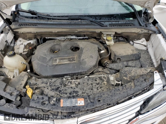 2017 Lincoln MKC Reserve with VIN 5LMCJ3C95HUL71240, listed as a Copart auction lot 60345115 with 101,711 mi miles and Salvage title. Bid and sale history available at DreamBid. Image 12.