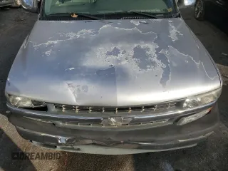 2001 Chevrolet Silverado 1500 LS with VIN 2GCEC19T011226870, listed as a Copart auction lot 85949824 with Not Provided miles and Salvage Title. Bid and sale history available at DreamBid. Image 11.