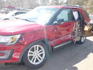 2016 Ford Explorer XLT with VIN 1FM5K7D85GGC85722, listed as a IAAI auction lot 42087848 with 135,872 mi miles and . Bid and sale history available at carsss.com. Image 6.