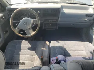 1989 Dodge Spirit z VIN 1B3BA46K1KF408949, wystawiony jako Copart lot #80767594 z przebiegiem 137 766 mil mil oraz Nie do naprawy. Historia ofert i sprzedaży dostępna na DreamBid. Obrazek 8.