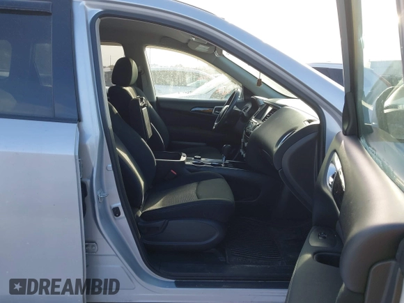 2017 Nissan Pathfinder SV with VIN 5N1DR2MM9HC678395, listed as a IAAI auction lot 41607798 with 190,996 mi miles. Bid and sale history available at carsss.com. Image 5.