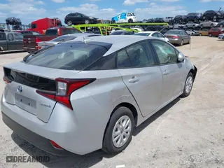 2022 Toyota Prius L Eco with VIN JTDKAMFU5N3184798, listed as a IAAI auction lot 41947227 with 35,943 mi miles. Bid and sale history available at carsss.com. Image 4.