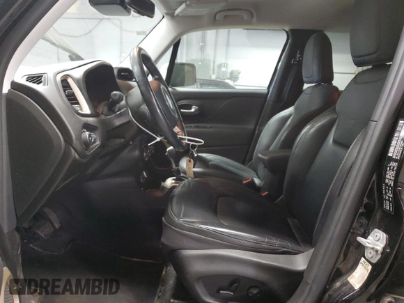 2017 Jeep Renegade Limited z VIN ZACCJBDB3HPE39829, wystawiony jako Copart lot #60573295 z przebiegiem 64 038 mil mil oraz Szkoda całkowita • Salvage title. Historia ofert i sprzedaży dostępna na DreamBid. Obrazek 7.