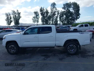 2020 Toyota Tacoma SR5 with VIN 3TMBZ5DN7LM026596, listed as a IAAI auction lot 40705410 with 123,489 mi miles and . Bid and sale history available at DreamBid. Image 15.