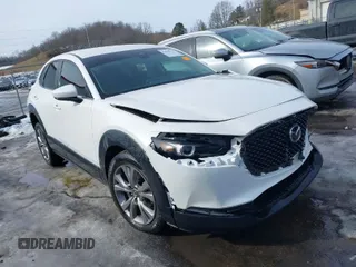 2020 Mazda CX-30 Select Package with VIN 3MVDMBCL6LM106413, listed as a IAAI auction lot 41448718 with 106,711 mi miles. Bid and sale history available at carsss.com. Image 1.