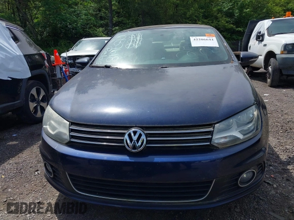 2012 Volkswagen Eos Komfort with VIN WVWBW7AH5CV005559, listed as a IAAI auction lot 42206644 with 160,843 mi miles and . Bid and sale history available at DreamBid. Image 6.