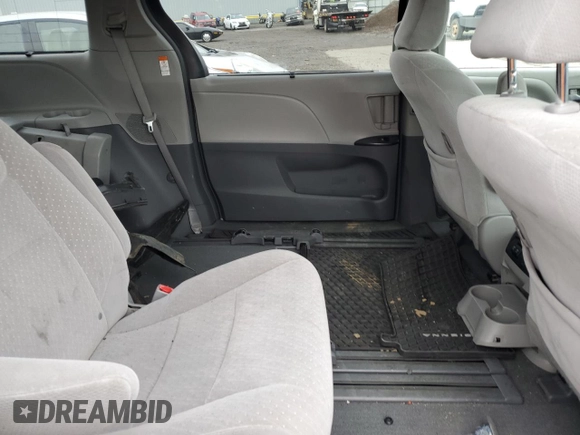 2019 Toyota Sienna LE Auto Access Seat with VIN 5TDKZ3DC1KS009648, listed as a Copart auction lot 88154995 with 68,417 mi miles and Salvage Title. Bid and sale history available at DreamBid. Image 10.