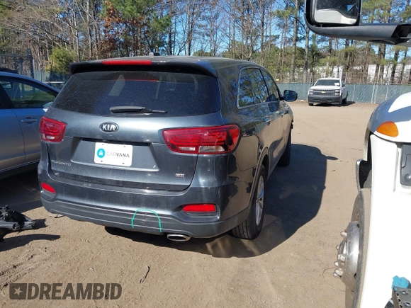 2020 Kia Sorento LX with VIN 5XYPG4A34LG646554, listed as a IAAI auction lot 41760251 with 57,005 mi miles. Bid and sale history available at carsss.com. Image 4.