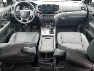 2023 Honda Passport EX-L z VIN 5FNYF8H51PB033343, wystawiony jako Copart lot #56594665 z przebiegiem 18 554 mil mil oraz Szkoda całkowita • Salvage title. Historia ofert i sprzedaży dostępna na DreamBid. Obrazek 8.