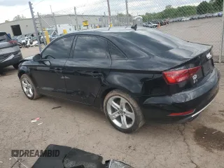 2017 Audi A3 Premium z VIN WAUAUGFF6H1032354, wystawiony jako Copart lot #55481835 z przebiegiem 102 515 mil mil oraz Szkody całkowita. Historia ofert i sprzedaży dostępna na DreamBid. Obrazek 2.