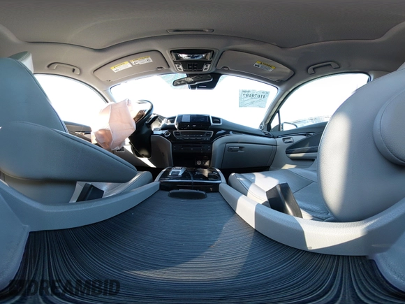2016 Honda Pilot Elite with VIN 5FNYF6H01GB050555, listed as a IAAI auction lot 41670197 with 140,000 mi miles. Bid and sale history available at carsss.com. Image 19.