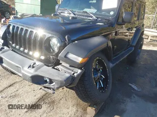 2018 Jeep Wrangler Unlimited Sport с VIN 1C4HJXDN5JW131695, выставлен на аукционе IAAI как лот 41640197 с пробегом 115 622 миль миль и . История ставок и продаж доступна на DreamBid. Изображение 6.