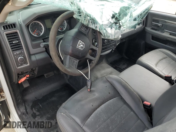 2013 Ram 1500 Tradesman z VIN 3C6JR6DG7DG577041, wystawiony jako Copart lot #70975954 z przebiegiem Nie podano mil oraz Szkoda całkowita • Salvage title. Historia ofert i sprzedaży dostępna na DreamBid. Obrazek 8.