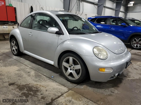 2002 Volkswagen New Beetle Sport with VIN 3VWED21CX2M448418, listed as a Copart auction lot 77329454 with NaN miles and Salvage Title. Bid and sale history available at carsss.com. Image 4.
