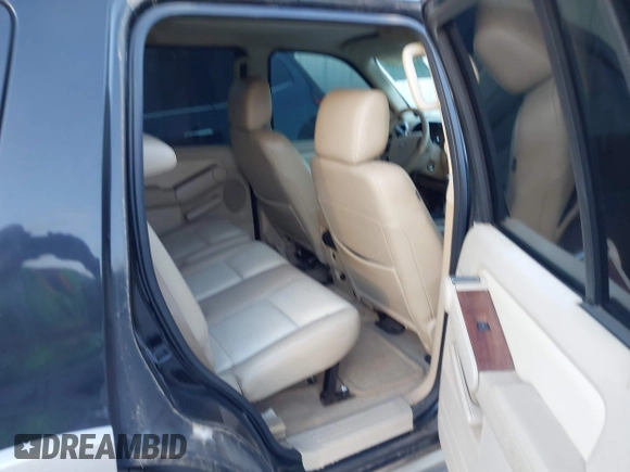 2006 Ford Explorer Eddie Bauer z VIN 1FMEU64E26UB29616, wystawiony jako IAAI lot #42522449 z przebiegiem 249 604 mil mil oraz . Historia ofert i sprzedaży dostępna na DreamBid. Obrazek 8.