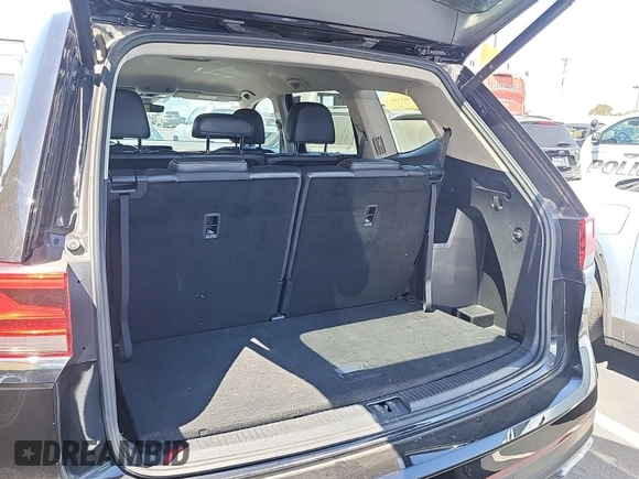 2024 Volkswagen Atlas SE with VIN 1V2HR2CA7RC565297, listed as a IAAI auction lot 42844488 with 24,398 mi miles and . Bid and sale history available at DreamBid. Image 33.