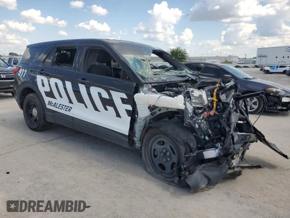 2020 Ford Police Interceptor Utility z VIN 1FM5K8AW6LGC63926, wystawiony jako Copart lot #56027645 z przebiegiem Nie podano mil oraz Szkoda całkowita • Salvage title. Historia ofert i sprzedaży dostępna na DreamBid. Obrazek 4.