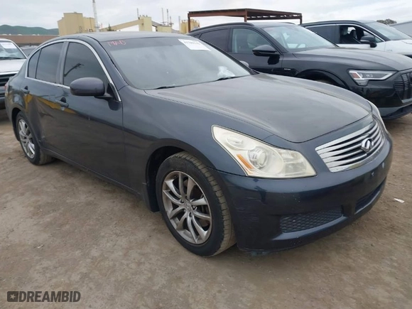 2008 Infiniti G35 Sedan Sport with VIN JNKBV61E18M214649, listed as a IAAI auction lot 41709142 with 180,884 mi miles. Bid and sale history available at carsss.com. Image 1.