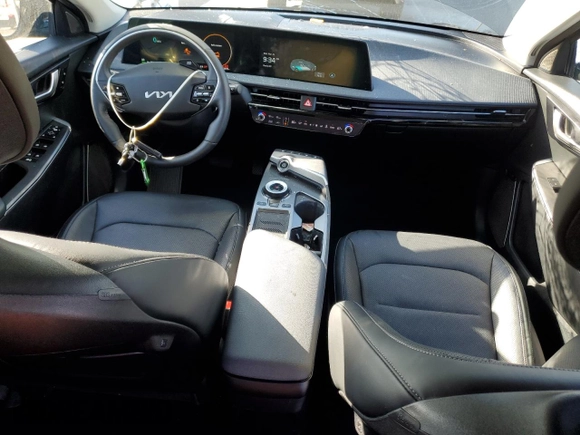2022 Kia EV6 Wind with VIN KNDC3DLC6N5079654, listed as a Copart auction lot 49720515 with 42,676 mi miles and Salvage Title. Bid and sale history available at carsss.com. Image 8.