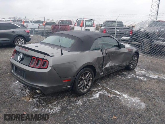 2014 Ford Mustang V6 with VIN 1ZVBP8EM1E5228353, listed as a IAAI auction lot 41525666 with 138,024 mi miles. Bid and sale history available at carsss.com. Image 4.