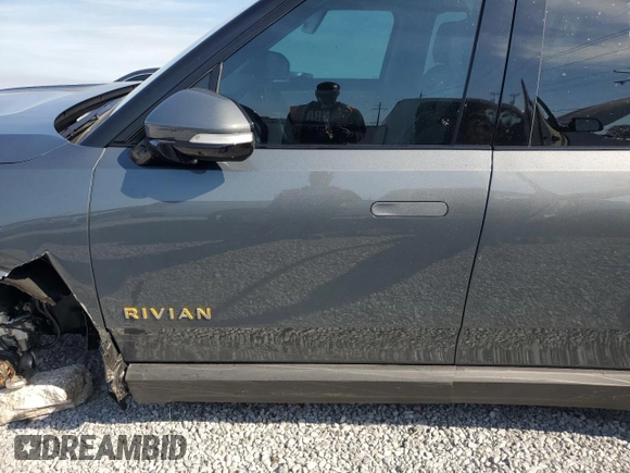 2024 Rivian R1S Adventure with VIN 7PDSGABA1RN030438, listed as a Copart auction lot 43439225 with 0 mi miles and Salvage Title. Bid and sale history available at carsss.com. Image 7.