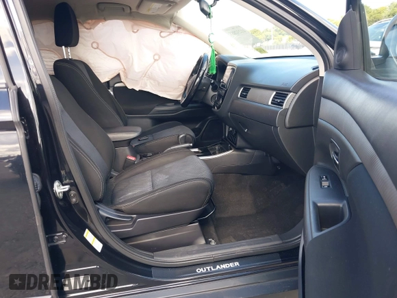 2018 Mitsubishi Outlander SE with VIN JA4AD3A33JZ055813, listed as a IAAI auction lot 41232885 with 126,457 mi miles and . Bid and sale history available at DreamBid. Image 5.