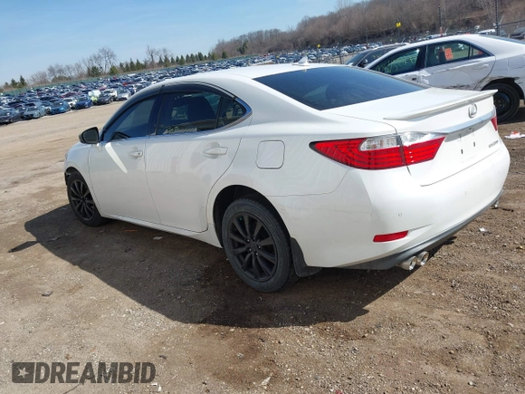 2013 Lexus ES 4dr Sdn with VIN JTHBK1GG7D2020623, listed as a IAAI auction lot 41791225 with 106,708 mi miles. Bid and sale history available at carsss.com. Image 3.