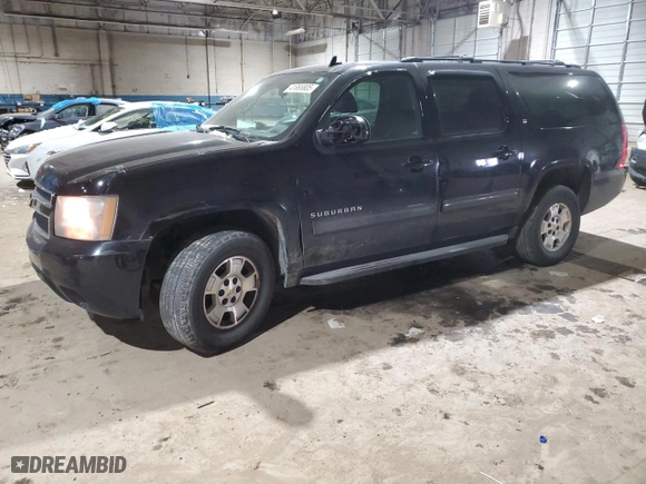 2013 Chevrolet Suburban LT with VIN 1GNSKJE79DR235536, listed as a Copart auction lot 41865805 with 231,576 mi miles and Clean Title. Bid and sale history available at carsss.com. Image 1.