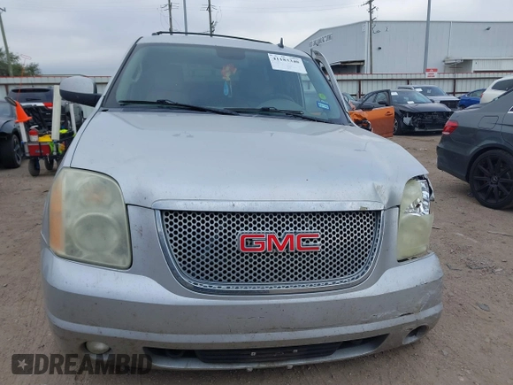 2011 GMC Yukon SLT with VIN 1GKS1CE01BR150895, listed as a IAAI auction lot 41183340 with 1 mi miles. Bid and sale history available at carsss.com. Image 12.